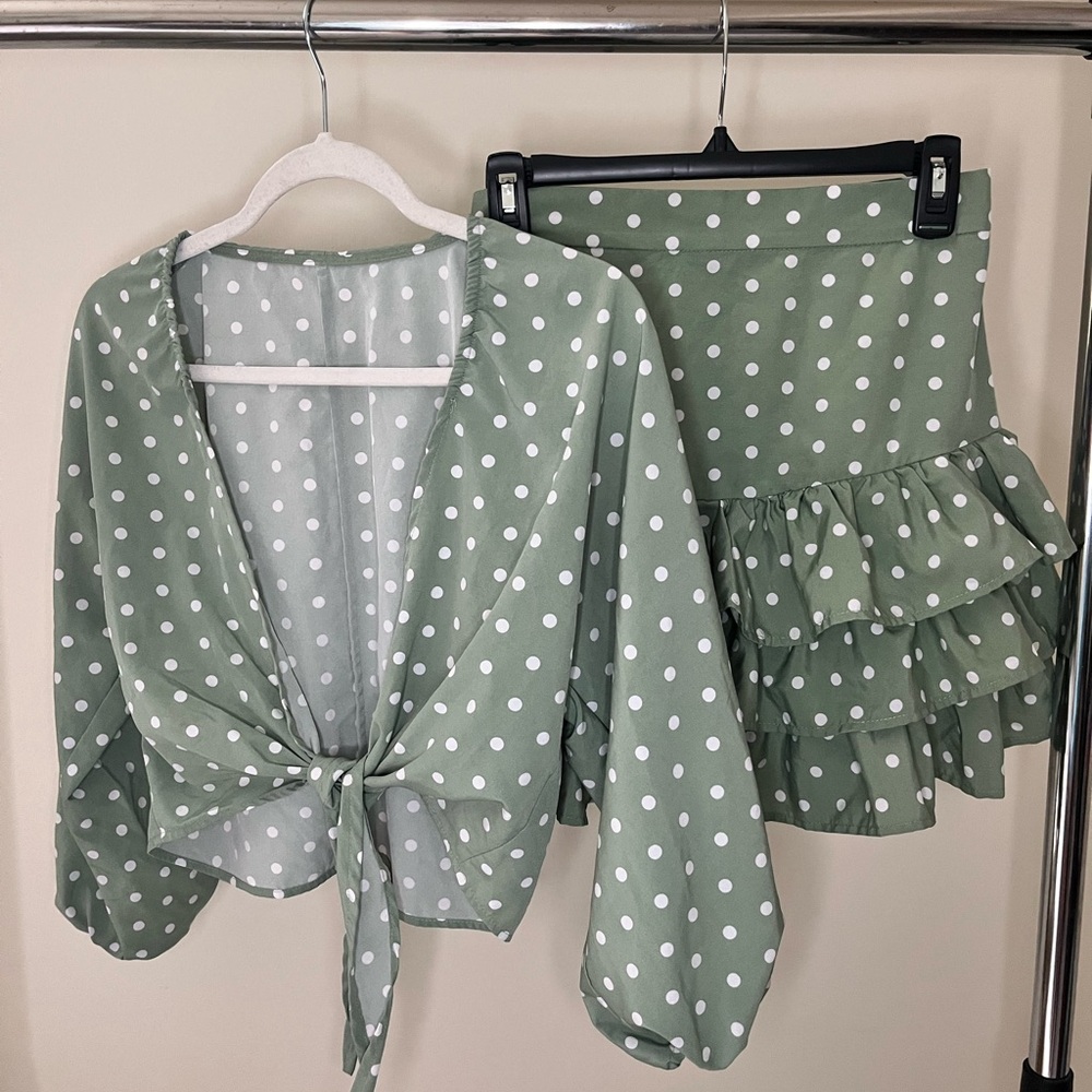 SHEIN Green and White Polka Dot Set